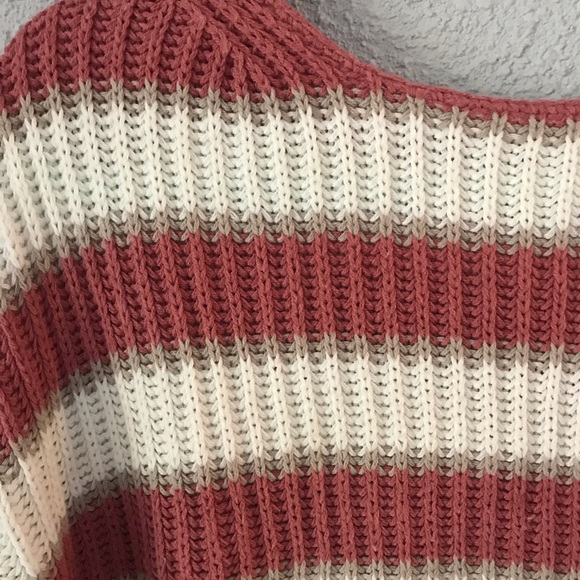 AMERICAN EAGLE Crop Knit Sweater - Picture 2 of 7